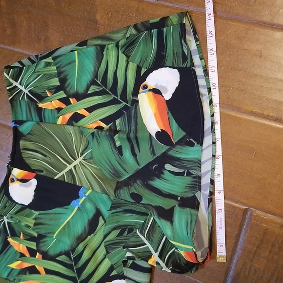 Show Me Your Mumu Tucan Sawyer Shorts - Picture 12 of 14
